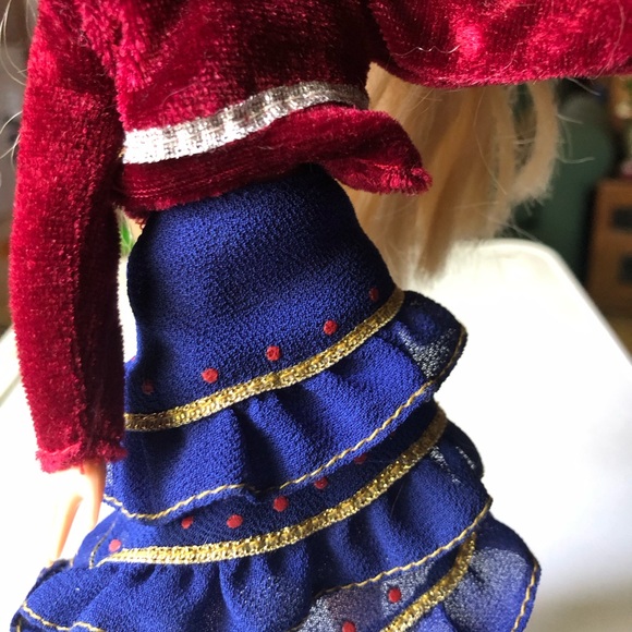 BRATZ 10” DOLL, GENIE MAGIC CLOE  MGA 2001 With Outfit Shown - Picture 8 of 11